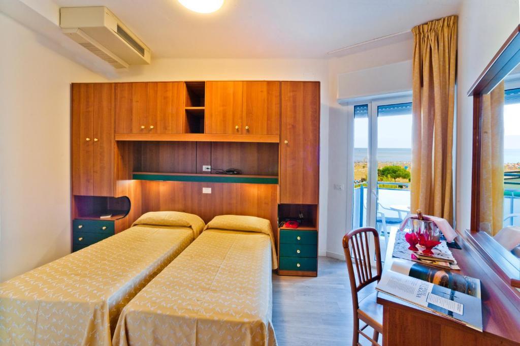 Hotel Gimm Bibione Habitación foto